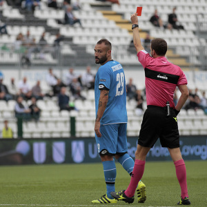 L'espulsione di Scognamiglio (Foto Ivan Benedetto)