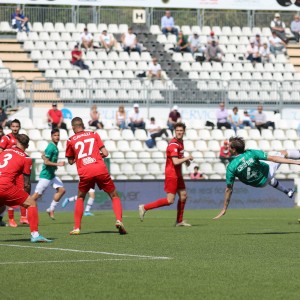 Il gol di Cristini al Fiorenzuola (Foto Claudio Bellosta)